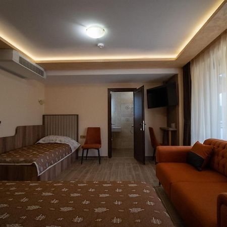 Къщи За Гости Иварос - Доспат Dospat Exterior photo